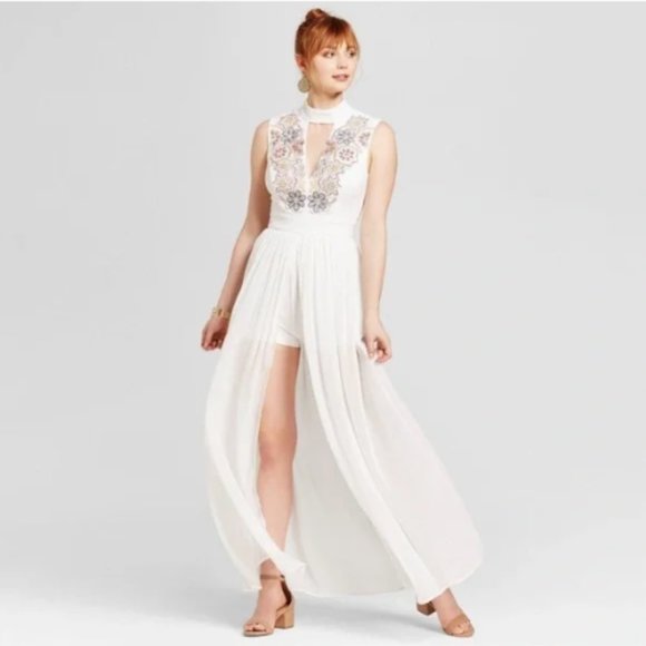 NWOT XOXO Embroidered Romper w/ Open Front Sheer Chiffon Overlay Sz. XS - Picture 1 of 3